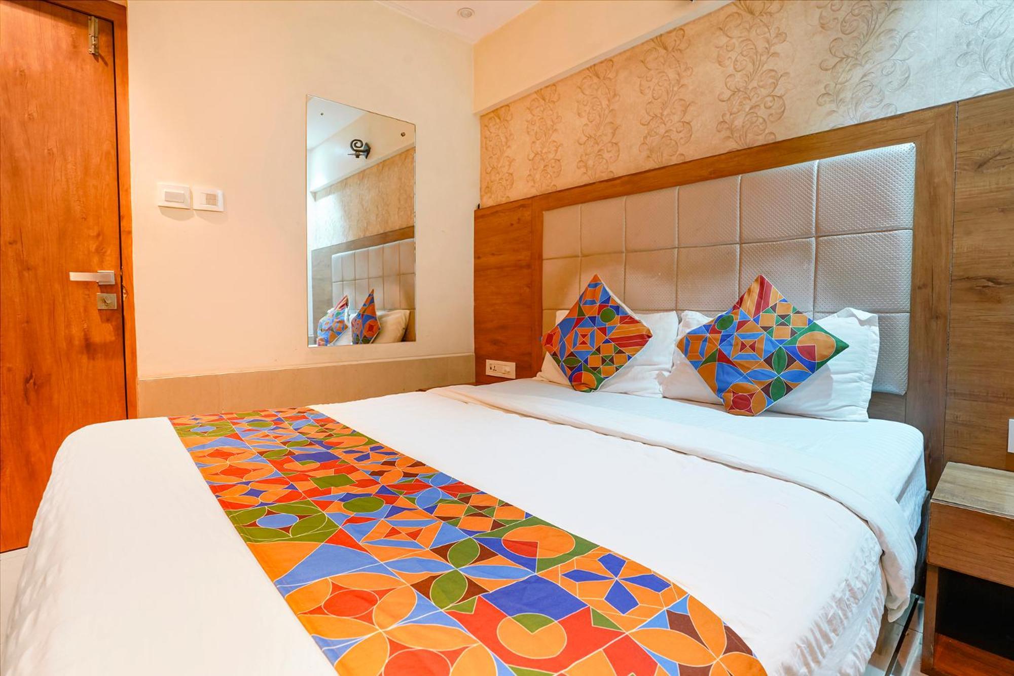 Fabhotel Regal Inn Bombaj Exteriér fotografie